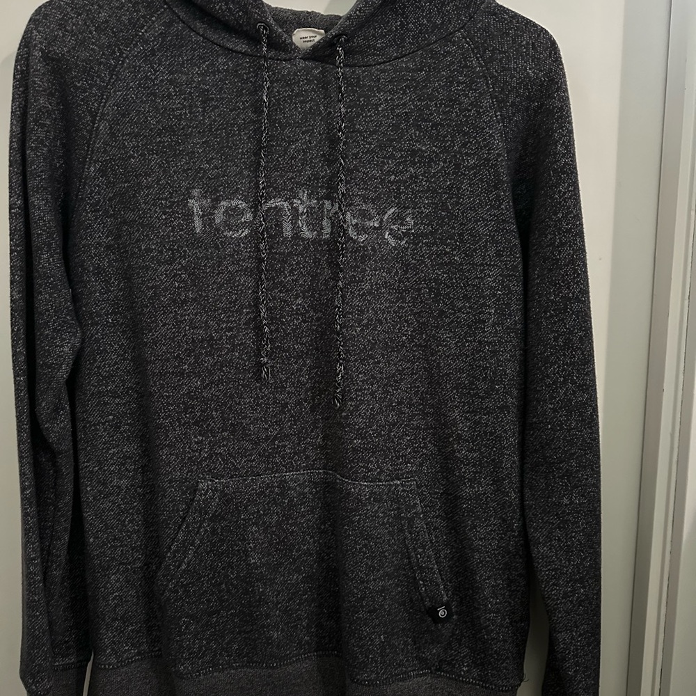 Tentree Black Sweatshirt Eco-Friendly Comfort